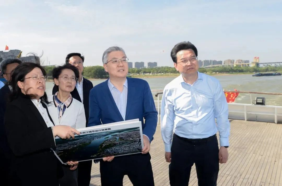南京市委書記周紅波：堅持把修復長江生態環境擺在壓倒性位置